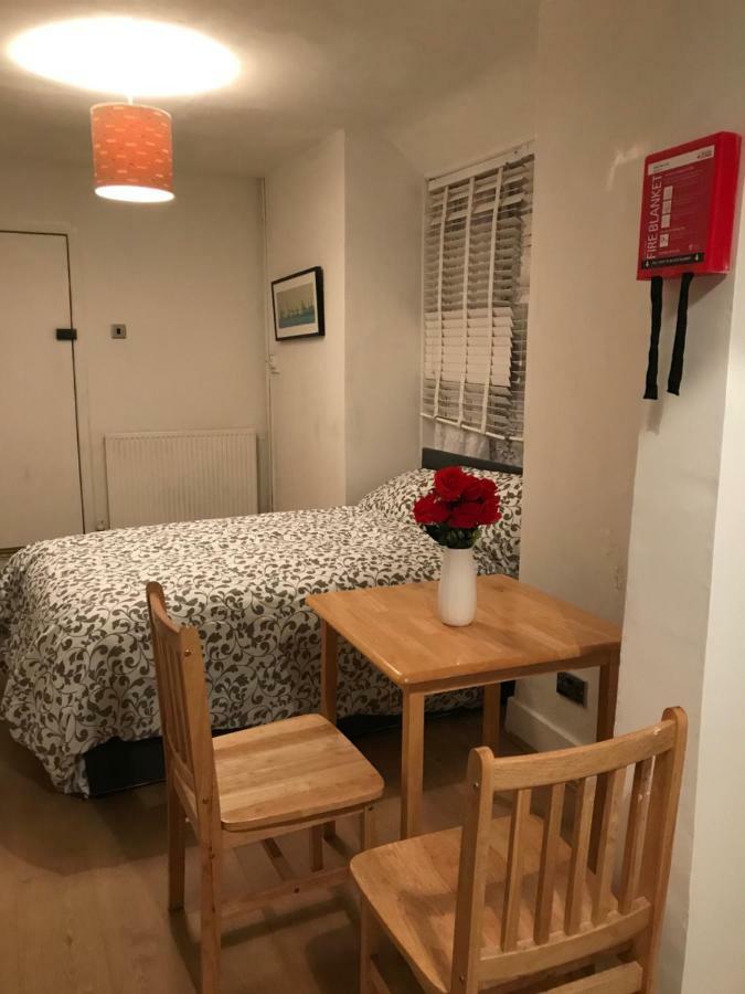 North London Studio Apartment Exteriör bild