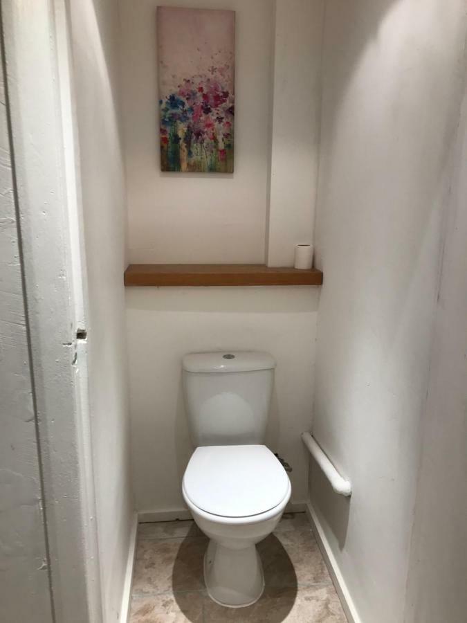 North London Studio Apartment Exteriör bild